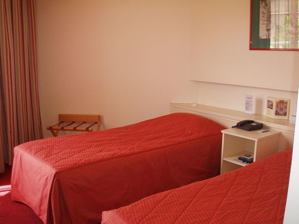 Kyriad Paris 10 - Gare De L'Est Kamer foto