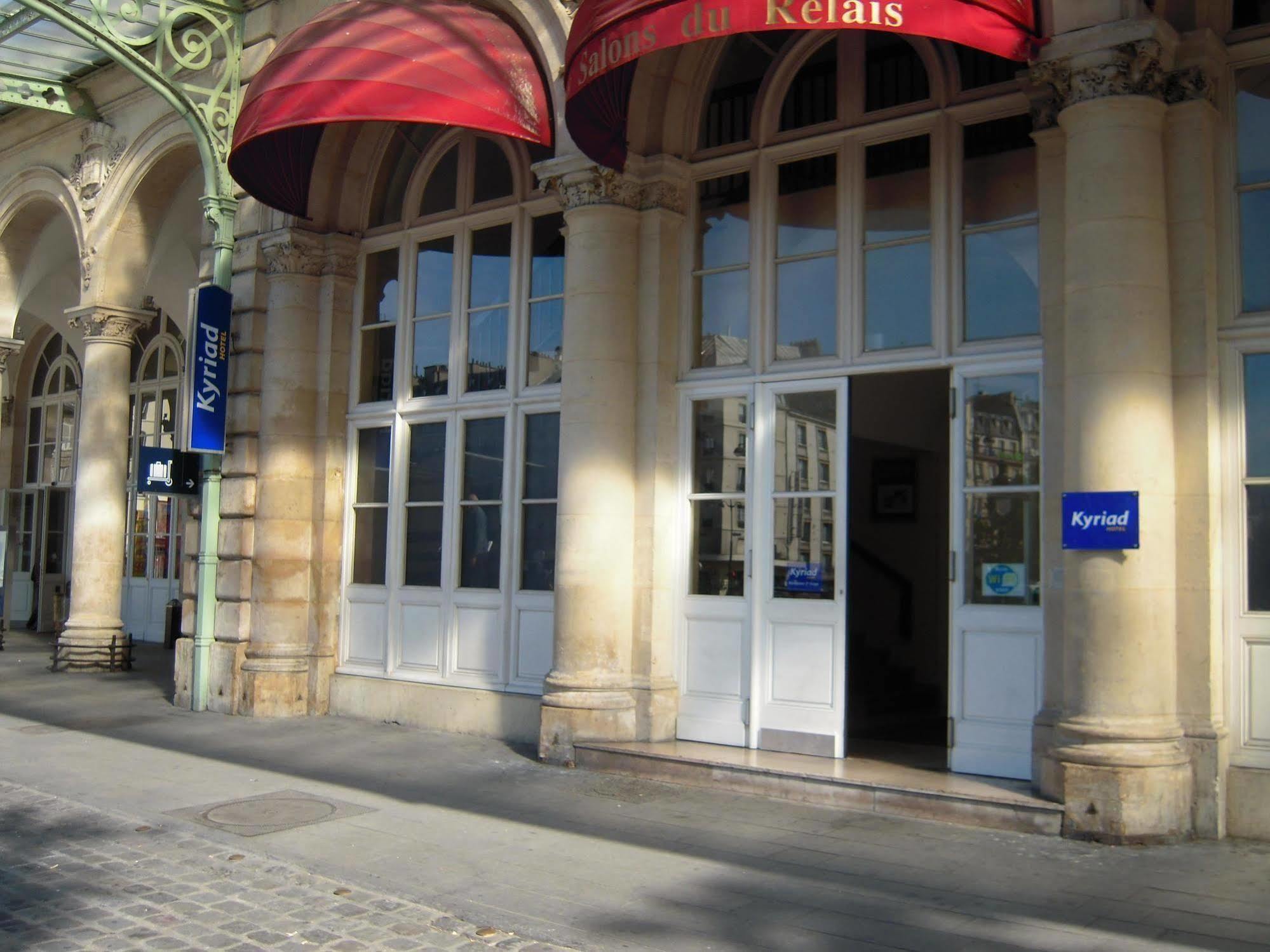 Kyriad Paris 10 - Gare De L'Est Buitenkant foto